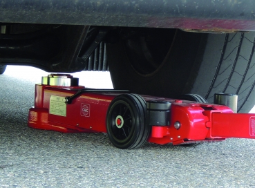 Preview: TDL AJ-50T3NC 3-stufiger lufthydraulischer Heber Tragkraft: 50.000/30.000/15.000 kg Inkl. 3 Adapterstücke